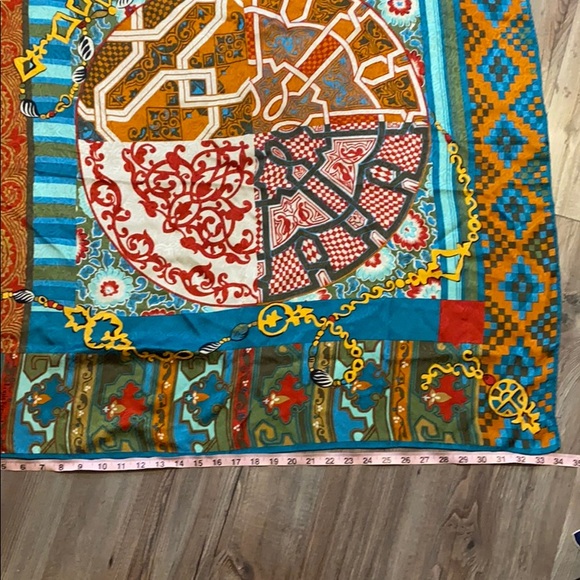 Vintage Louis Feraud silk scarf - Picture 2 of 8